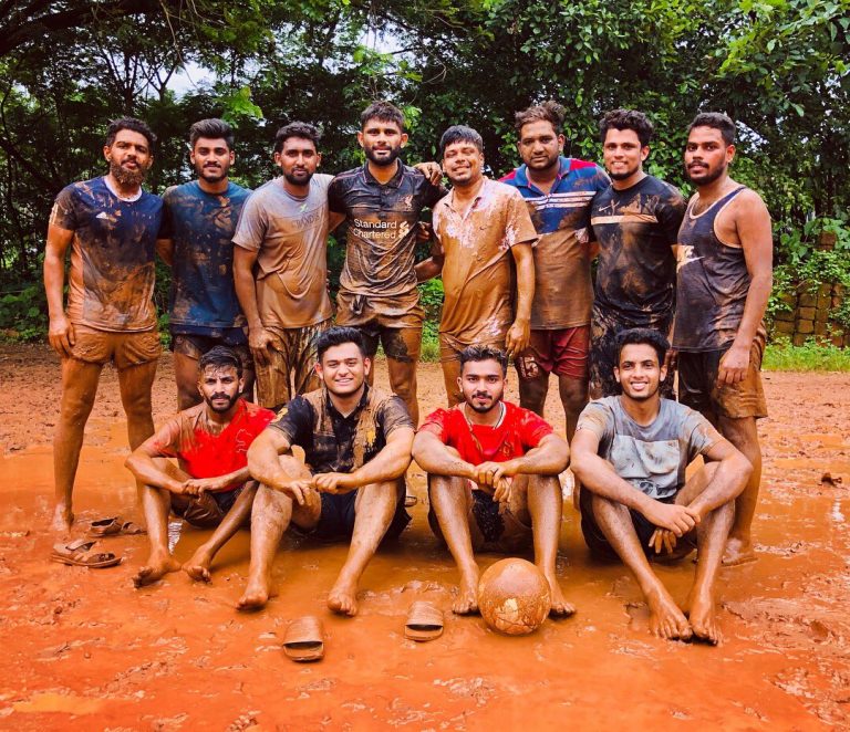 മഡ് ഫുട്ബോളിന് സന്ദേശ് ജിങ്കനെ ക്ഷണിച്ച് അനസ് എടത്തൊടിക